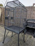 Grote stevige vogelkooi, Dieren en Toebehoren, Vogels | Hokken en Kooien, Ophalen, Gebruikt, Metaal, Vogelkooi