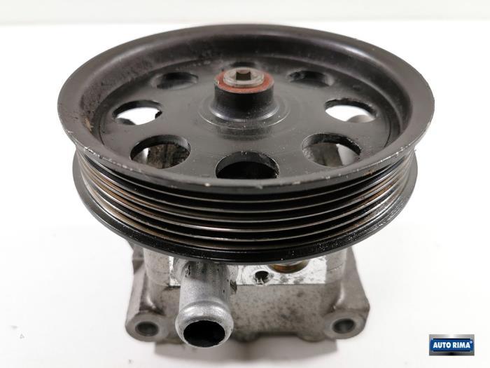 Stuurbekrachtiging Pomp van een Volvo V60