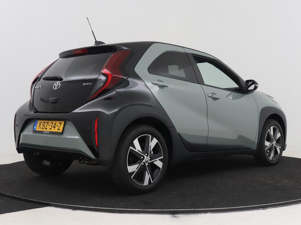 Toyota Aygo X Hybrid 115 pulse Parkeersensoren voor + achter, Auto's, 12 maanden, Stof, 4 stoelen, 116 pk
