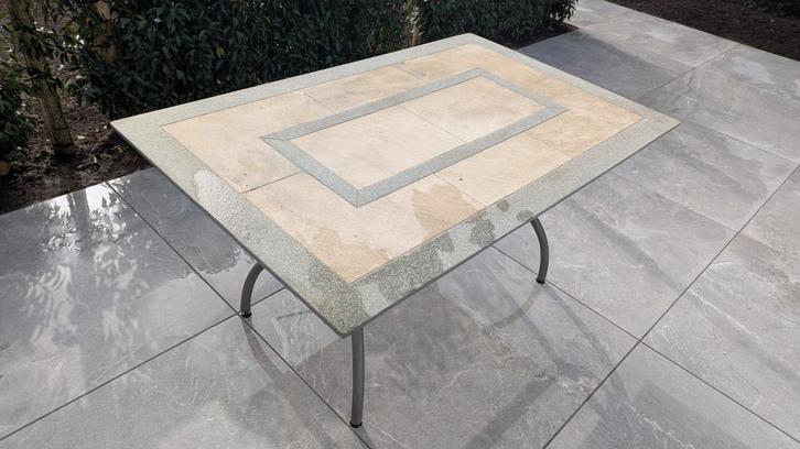 Stevige tuintafel 90x145 beton op metalen onderstel, Tuin en Terras, Tuintafels, Gebruikt, Rechthoekig, Ophalen