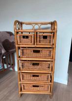Rotan kastje, Huis en Inrichting, Ophalen, Overige materialen, Gebruikt, 5 laden of meer
