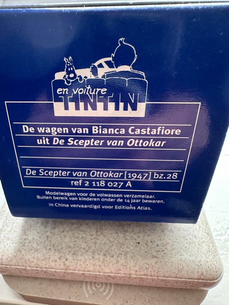 Tintin modelauto De wagen van Bianca Castafiore, Verzamelen, Stripfiguren, Ophalen of Verzenden, Kuifje, Zo goed als nieuw, Beeldje of Figuurtje
