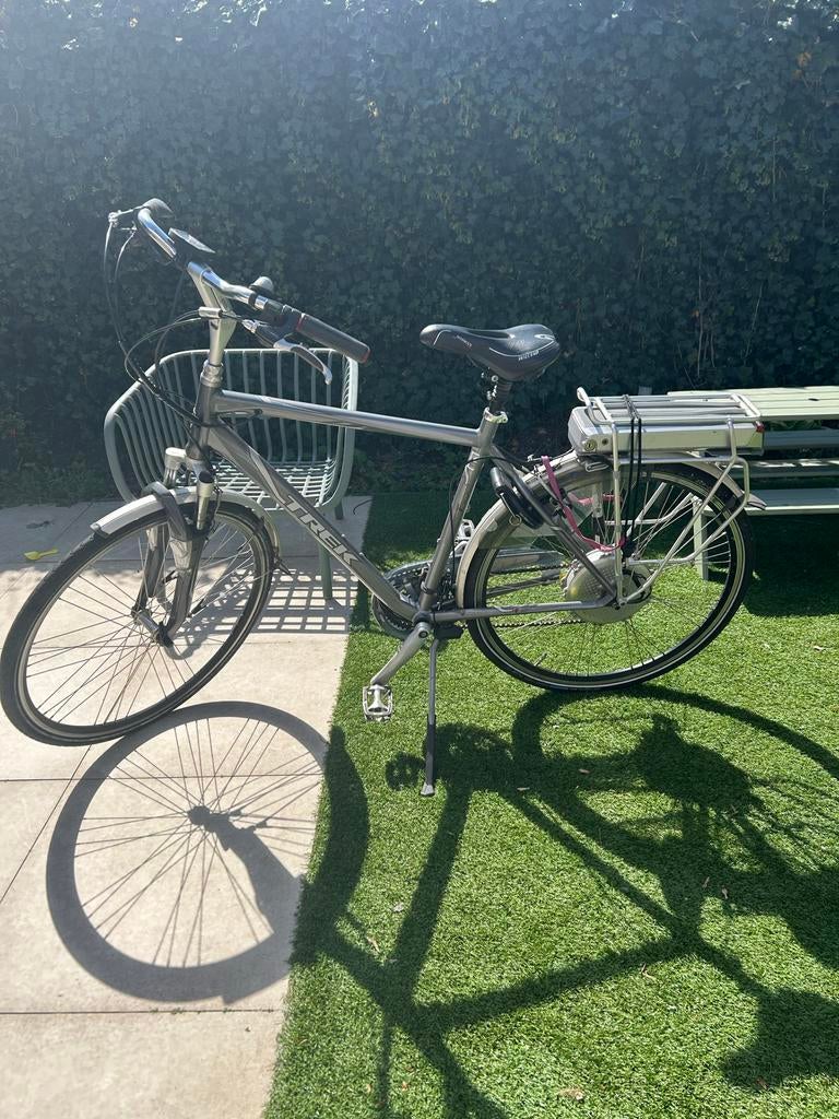 Elektrische fiets TREK Navigator met nieuw achterwiel, Ophalen, Gebruikt, Overige merken