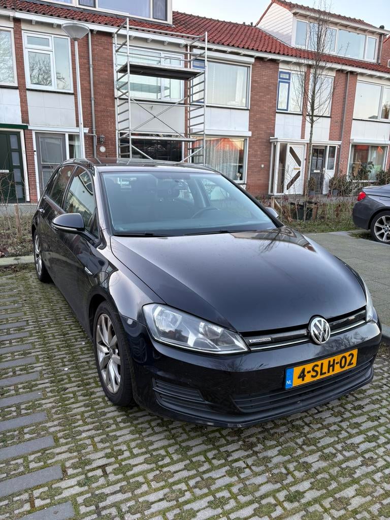 Volkswagen Golf 1.6 TDI 81KW 5D Blue Motion 2013 Zwart, Auto's, Volkswagen, Particulier, Golf, Airbags, Airconditioning, Alarm