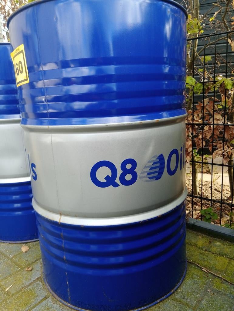 Q8 olievat Q8oils 208L Hobby/Decoratie, Ophalen