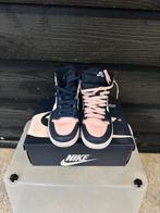 Nike Air Jordan 1 Retro High OG Atmosphere, Ophalen of Verzenden, Zo goed als nieuw, Sneakers of Gympen