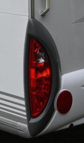 Knaus bumperdeel Links Grijs K246351, Caravans en Kamperen, Buurserstraat 15 A, 7481 EG,Haaksbergen, Ophalen of Verzenden, Info@123CamperOnderdelen.nl