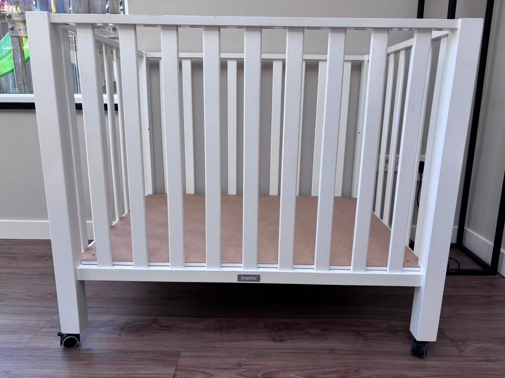 Box van bopita met wieltjes wit, Kinderen en Baby's, Boxen, Ophalen, Gebruikt, Rechthoekig, In hoogte verstelbaar