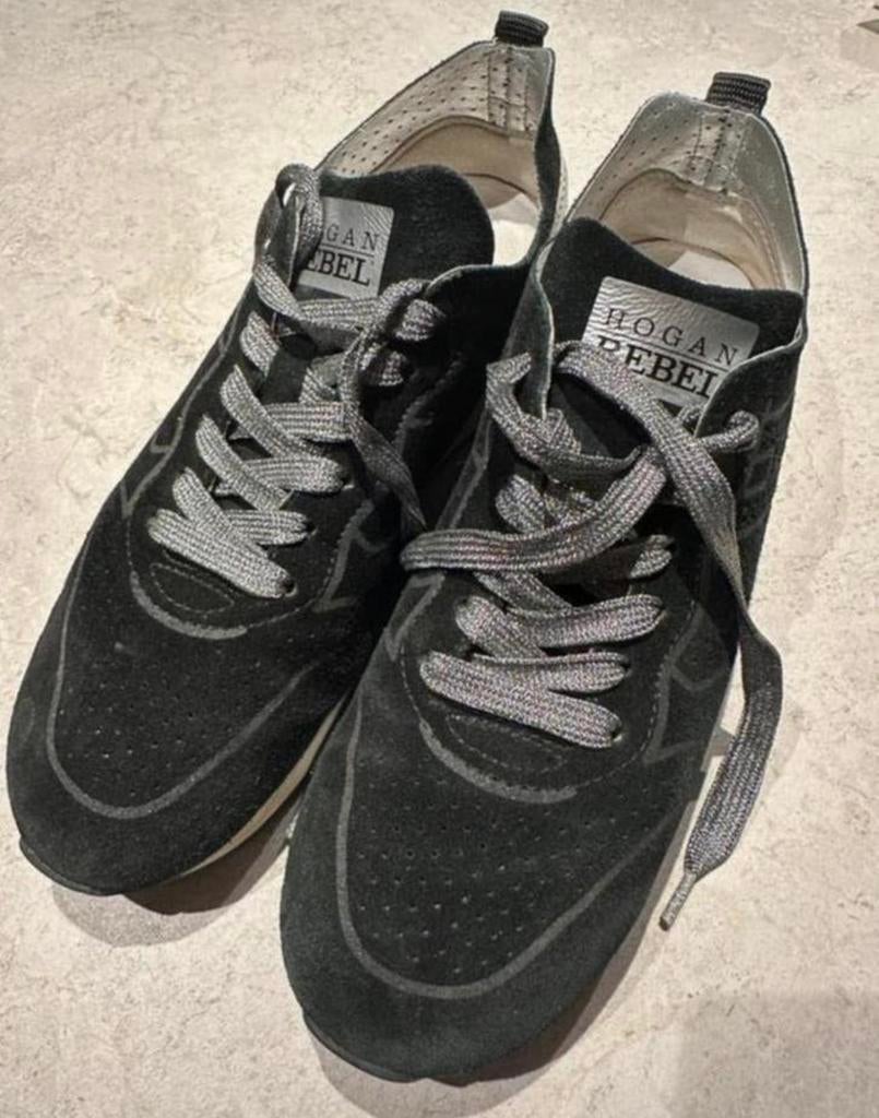 Hogan sneakers maat 38,5 - Zeer goede staat, Zwart, Ophalen of Verzenden, Sneakers of Gympen, Zo goed als nieuw