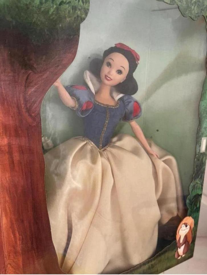 Mattel Disney Snow White Signature Collection 1998 NIEUW, Verzamelen, Poppen, Nieuw, Pop, Ophalen of Verzenden