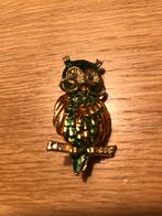 Broche uiltje, Gebruikt, Minder dan 4 cm, Ophalen of Verzenden, Goud