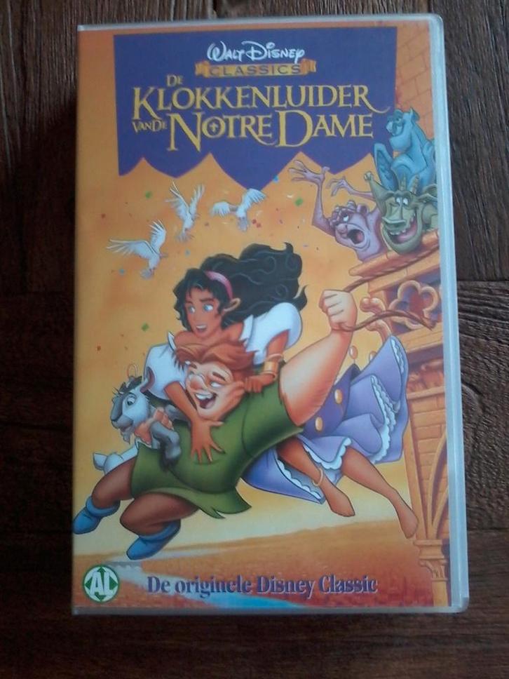 VHS Video Film De Klokkenluider van de Notre Dame ( Jola ), Cd's en Dvd's, VHS | Kinderen en Jeugd, Zo goed als nieuw, Tekenfilms en Animatie
