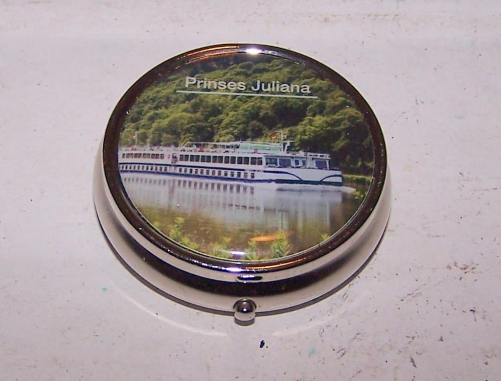 Vintage pillendoosje -afbeelding Prinses Juliana cruiseschip, Antiek en Kunst, Ophalen of Verzenden