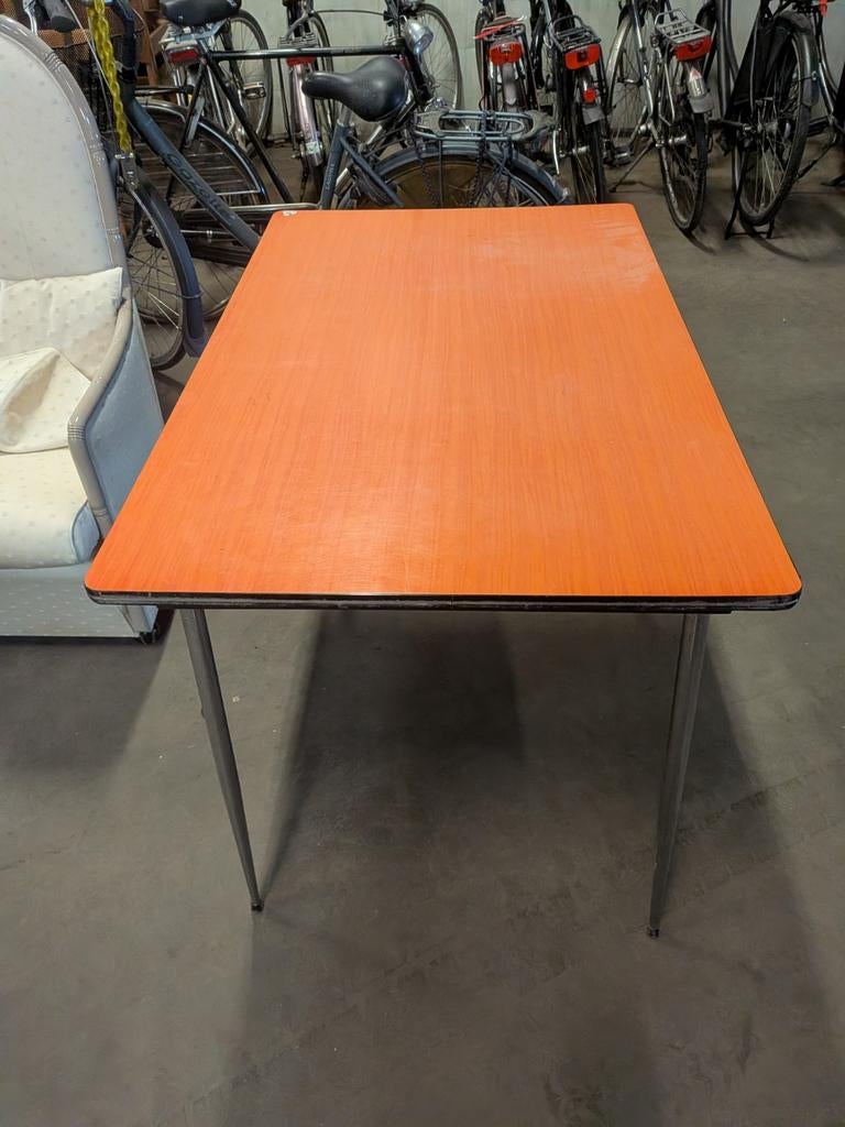 Vintage Retro Tafel | Mid-Century Stijl | Oranje Formica, Antiek en Kunst, Ophalen of Verzenden