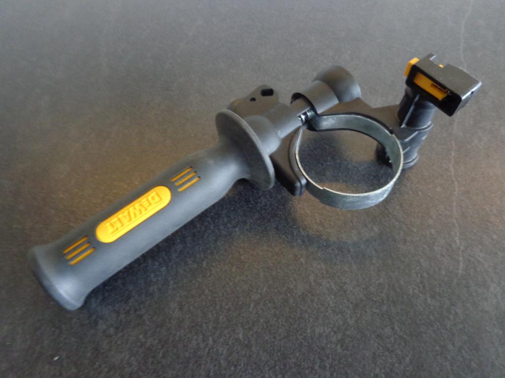 Originele Dewalt handgreep met afstandhouder, Doe-het-zelf en Verbouw, Gereedschap | Machine-onderdelen en Toebehoren, Verzenden