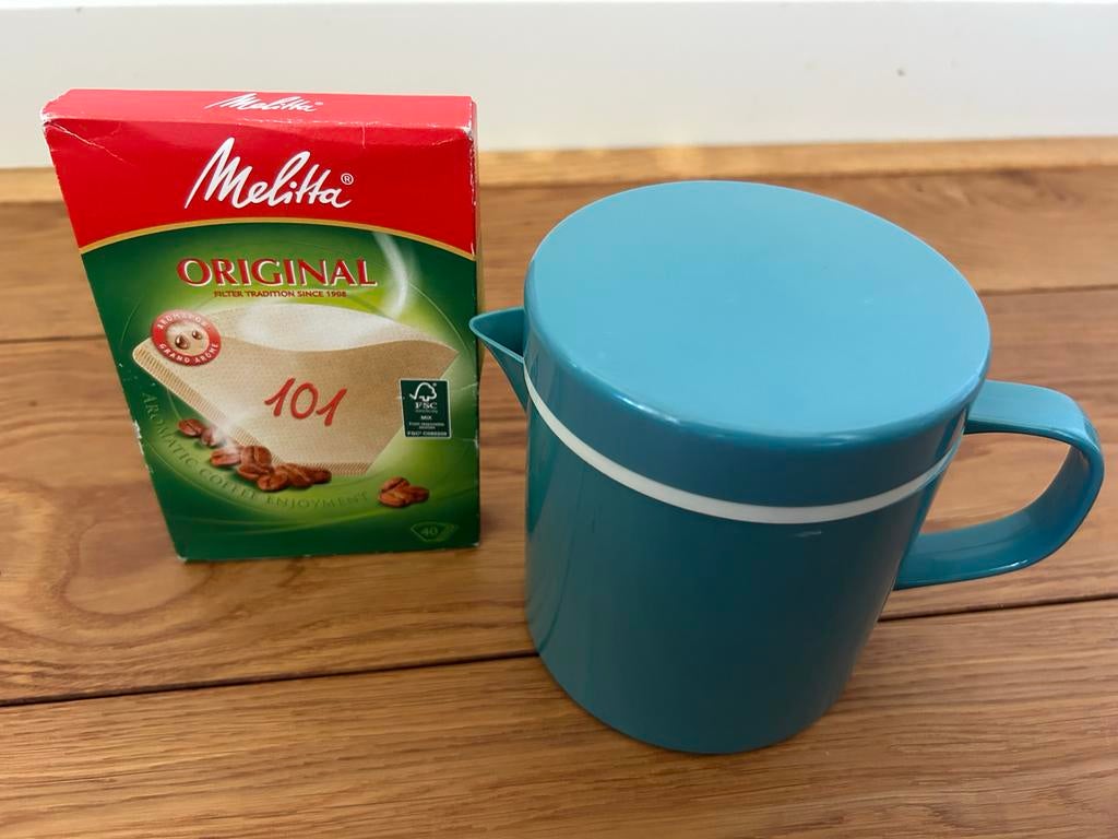Melitta 101 koffiekan met filterhouder en koffiefilters, Ophalen of Verzenden, Zo goed als nieuw