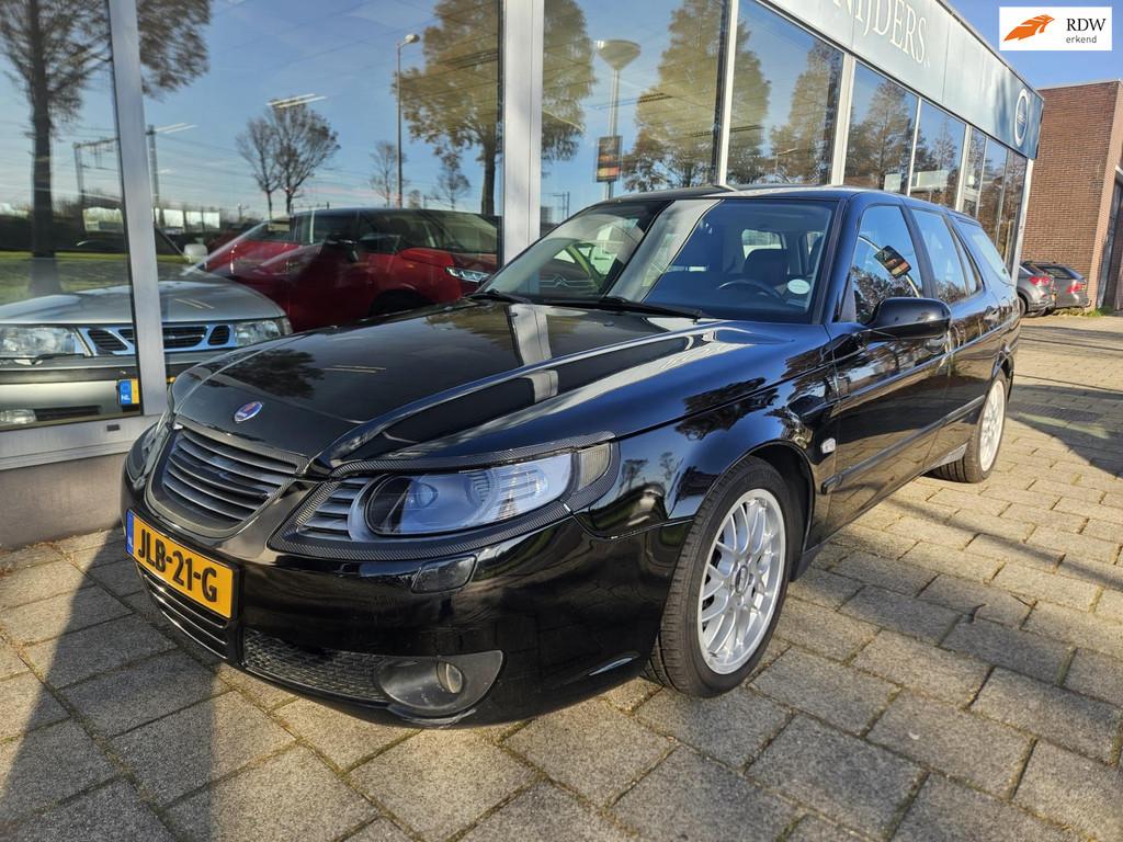Saab 9-5 Estate 2.0t Hirsch 210 pk - Saab Specialist, Auto's, Saab, Stof, 4 cilinders, Electronic Stability Program (ESP), Zwart