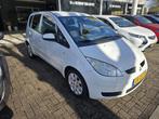 Mitsubishi Colt 1.3 Invite+ | NIEUWE APK | 12MND GARANTIE |, Stof, Gebruikt, 31 €/maand, Origineel Nederlands