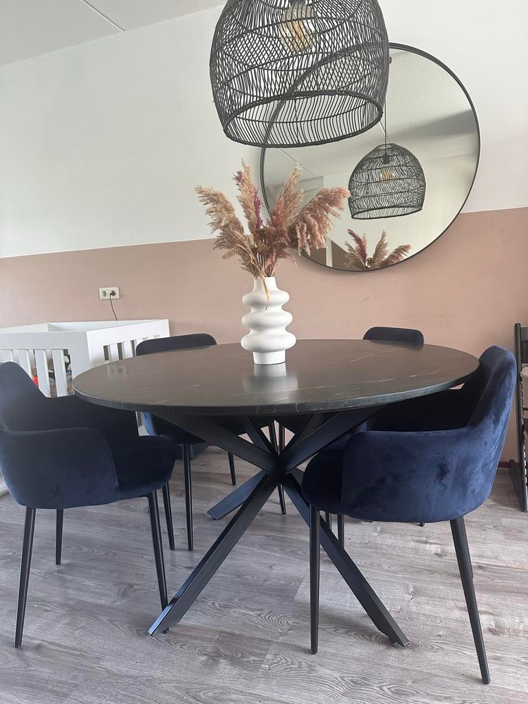 Ronde eettafel met (zwaar) natuurstenen blad, Huis en Inrichting, Tafels | Eettafels, Overige materialen, Rond, Ophalen of Verzenden
