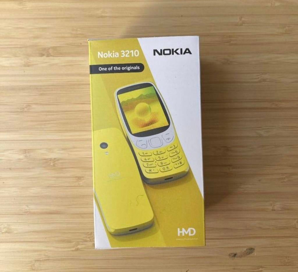 Nokia 3210 4G - kleur grijs/zwart (zie foto), Telecommunicatie, Mobiele telefoons | Nokia, Zwart, Fysiek toetsenbord, Nieuw, 3 tot 6 megapixel