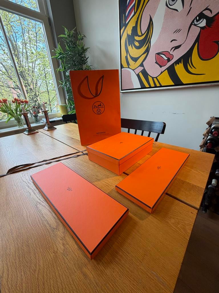Hermes dozen, tas en lintjes, Ophalen, Nieuw, Verpakking
