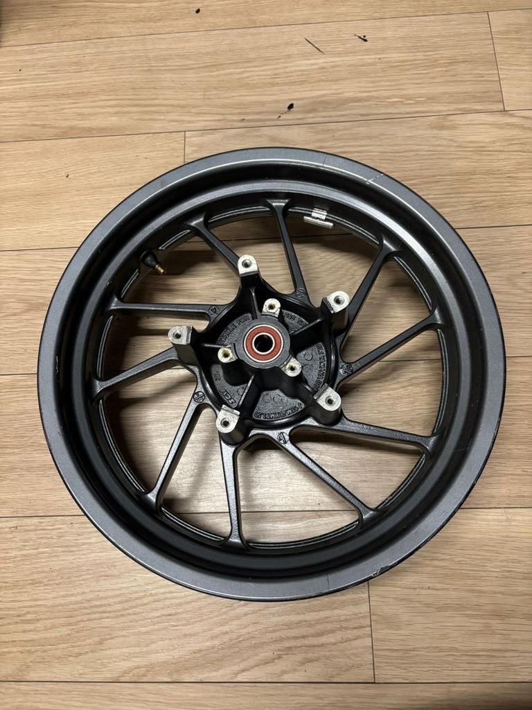 Yamaha xmax 400 voorvelg, Ophalen of Verzenden