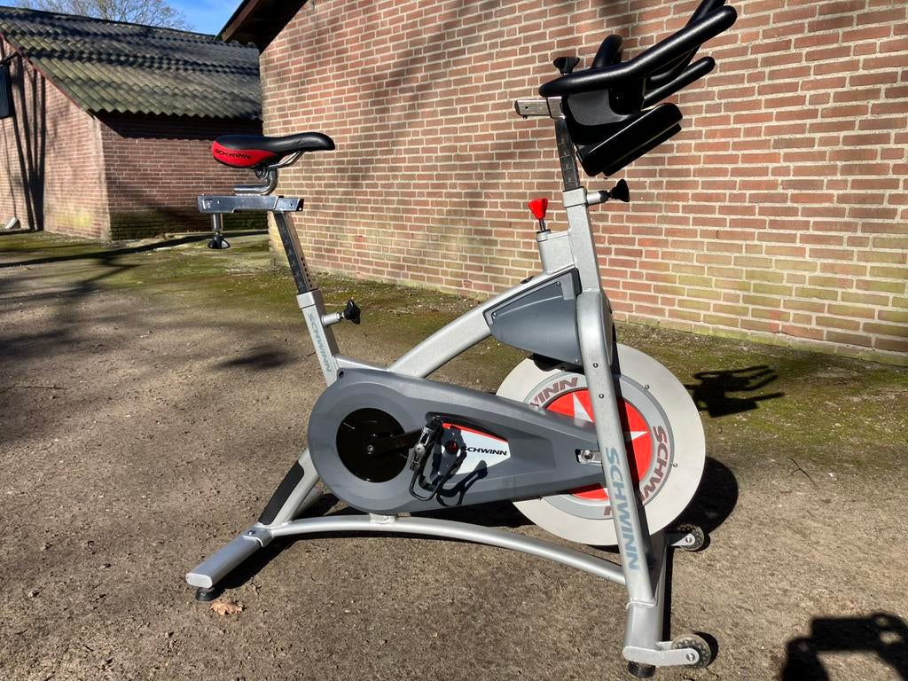 Schwinn AC sport spinning na service en mooie goede bikes, Sport en Fitness, Ophalen, Zo goed als nieuw, Spinningfiets