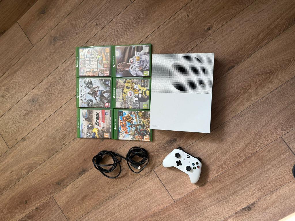 Xbox One S + 6 games + controller + kabels – complete set, Ophalen, 500 GB, Xbox One S, Zo goed als nieuw