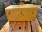Grote okergele metalen kist met veel opbergruimte, Ophalen, Gebruikt, Minder dan 50 cm, Minder dan 50 cm