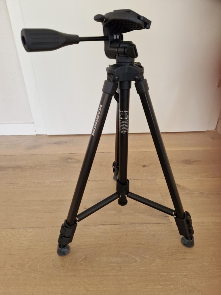 MAGINON Driepoot Statief met Balhoofd - Zo goed als nieuw, Ophalen, Driepoot, Zo goed als nieuw, Minder dan 150 cm