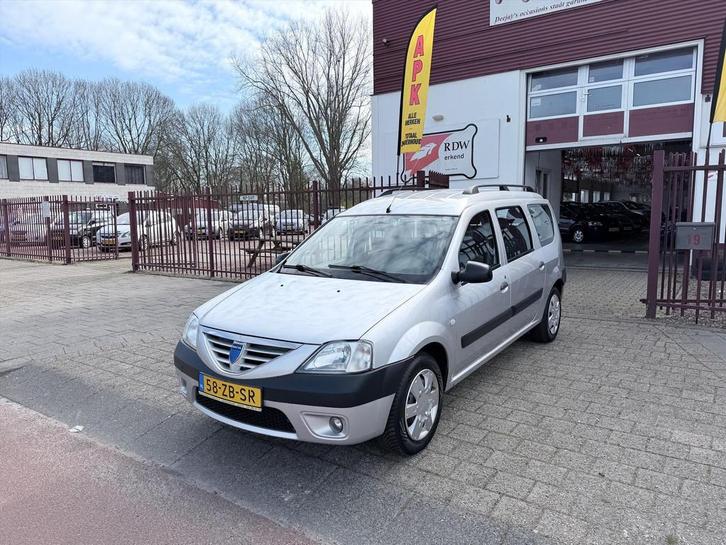 Dacia Logan 1.6 16V MCV 77KW 7P Lauréate, Auto's, Dacia, Bedrijf, Te koop, Logan MCV, ABS, Airbags, Airconditioning, Boordcomputer