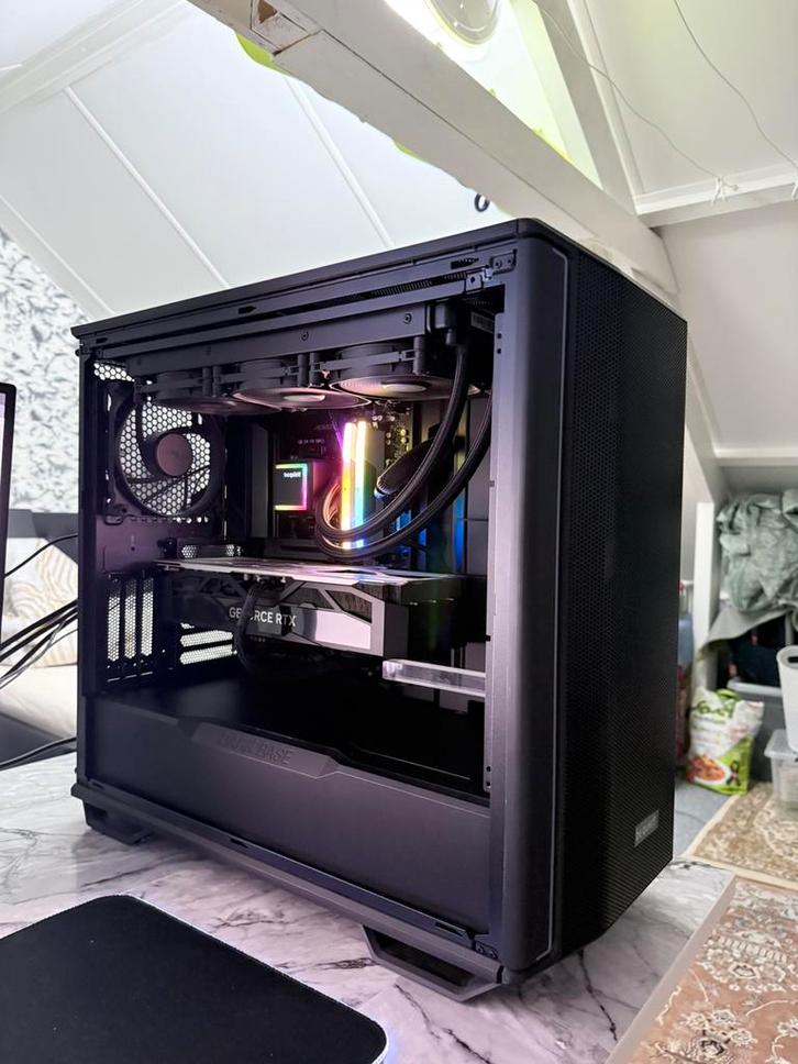 Ultra High-End Gaming PC – RTX 4080 / Ryzen 9 7950X3D, Computers en Software, Desktop Pc's, Zo goed als nieuw, 4 Ghz of meer, SSD