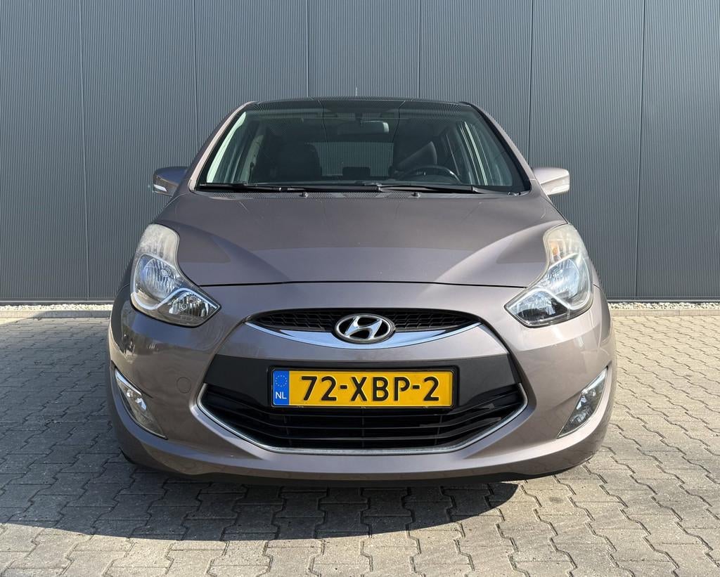 Hyundai Ix20 1.6i i-Vision Airco Cruise Pano 5 Deurs APK NAP, Auto's, Hyundai, Voorwielaandrijving, Euro 5, Gebruikt, 1591 cc