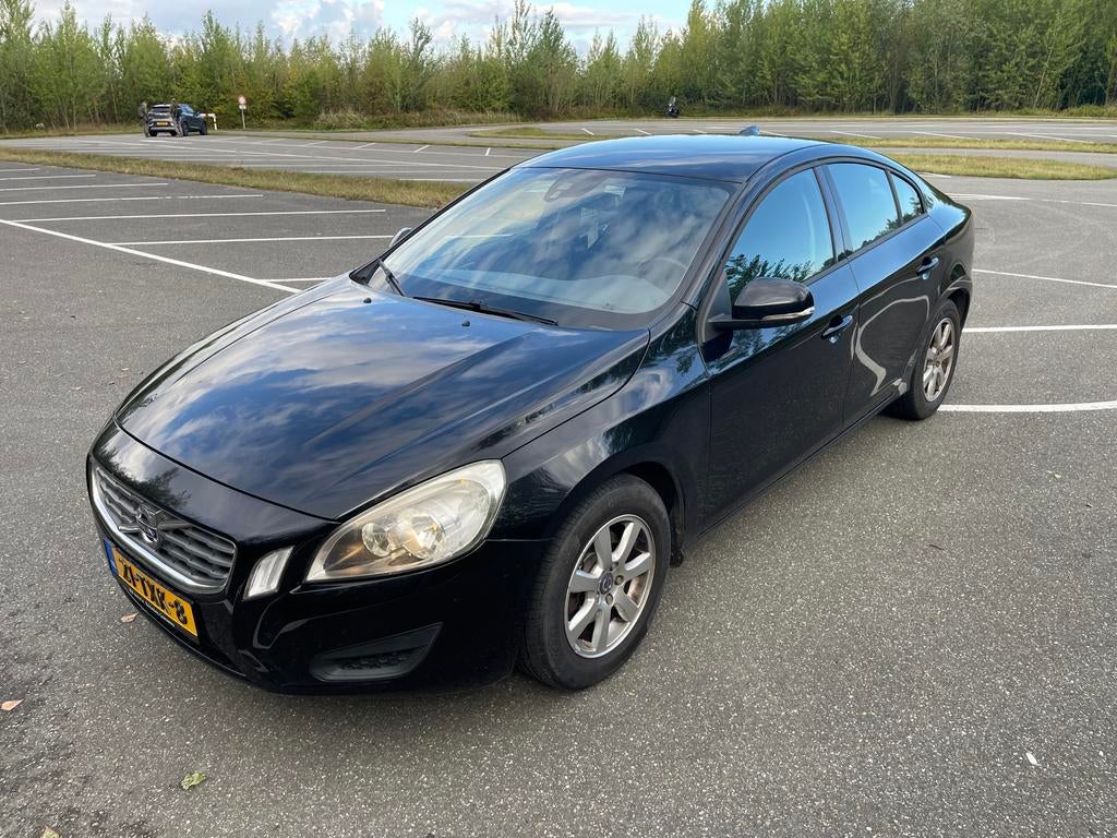 Volvo S60 T3 automaat 1.6 110KW Powershift, 1596 cc, Stof, Zwart, S60