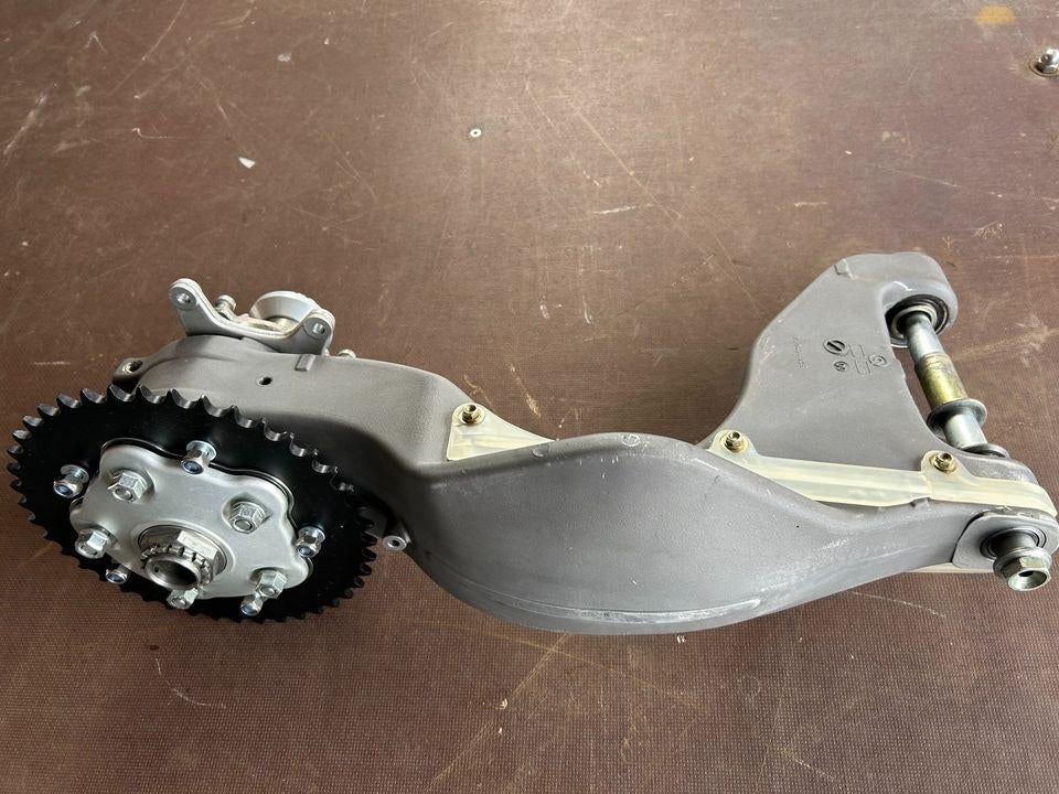 Ducati 916 achterbrug, compleet, Motoren, Ophalen of Verzenden, Gebruikt