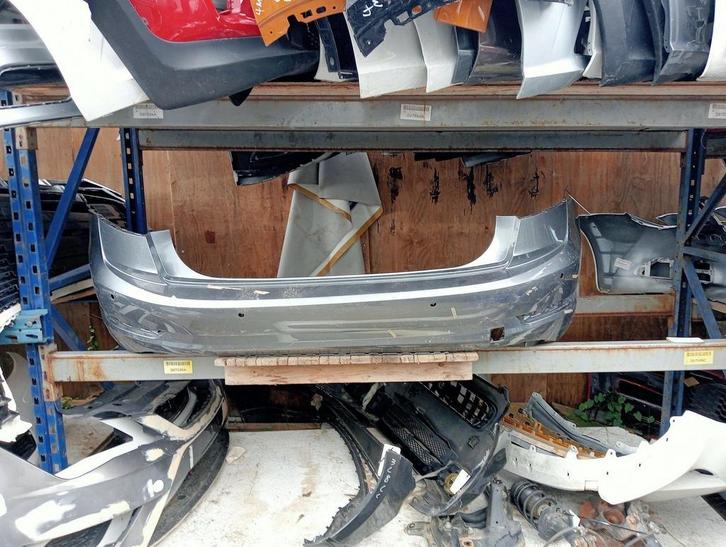 Achterbumper Volkswagen Jetta 2019-2020 17A807421 Origineel, Auto-onderdelen, Overige Auto-onderdelen, Volkswagen, Gebruikt, Ophalen of Verzenden