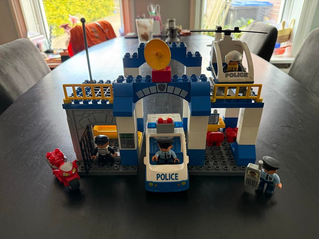 LEGO DUPLO Politiebureau 5681 - Complete set in perfecte sta, Kinderen en Baby's, Speelgoed | Duplo en Lego, City, Ophalen of Verzenden