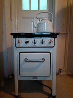overgrootmoeders elektrisch fornuis uit 1935, Witgoed en Apparatuur, Fornuizen, Vrijstaand, 85 tot 90 cm, Elektrisch, 4 kookzones