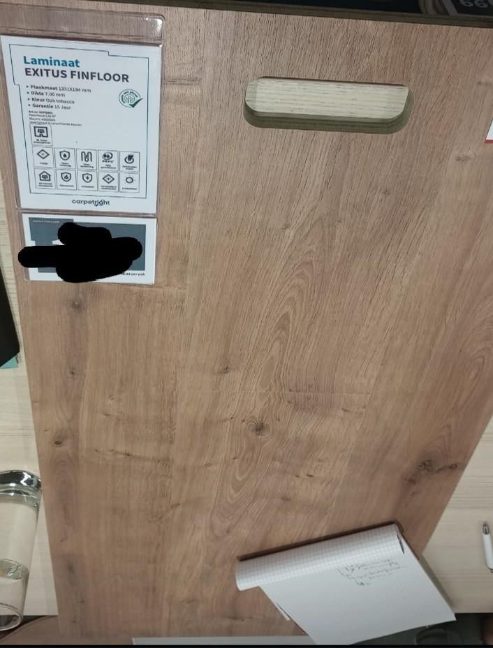 Laminaat vloer +/-  64 m2. Gratis ophalen. Zelf verwijderen, Ophalen, Gebruikt, 50 tot 150 cm, 10 m² of meer