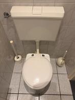 gratis 2 radiatoren oud ijzer wc en wasbakje, Doe-het-zelf en Verbouw, Ophalen, Gebruikt, Overige typen