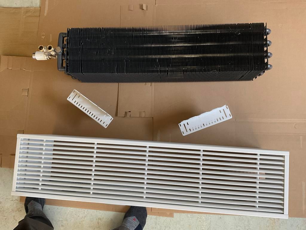 Jaga Low-H2O radiatoren met thermostaat, Ophalen, Gebruikt, Minder dan 30 cm, Hoog rendement (Hr)