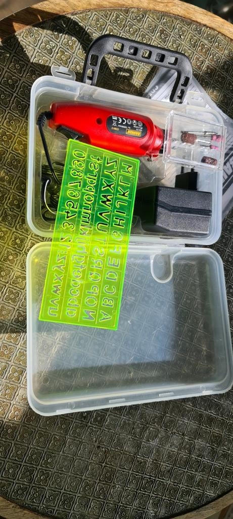 Bauker CDM12 graveerpen / graveermachine met accessoires, Doe-het-zelf en Verbouw, Gereedschap | Overige machines, Verzenden, Zo goed als nieuw