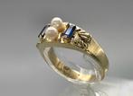Gouden Vintage design ring saffier en parel. 2026/145., Blauw, ., Ophalen of Verzenden, Zo goed als nieuw