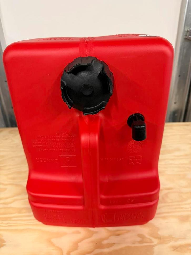 Buitenboordmotor benzinetank 12 Liter, Watersport en Boten, Bootonderdelen, Nieuw, Motor en Techniek, Motorboot, Ophalen of Verzenden