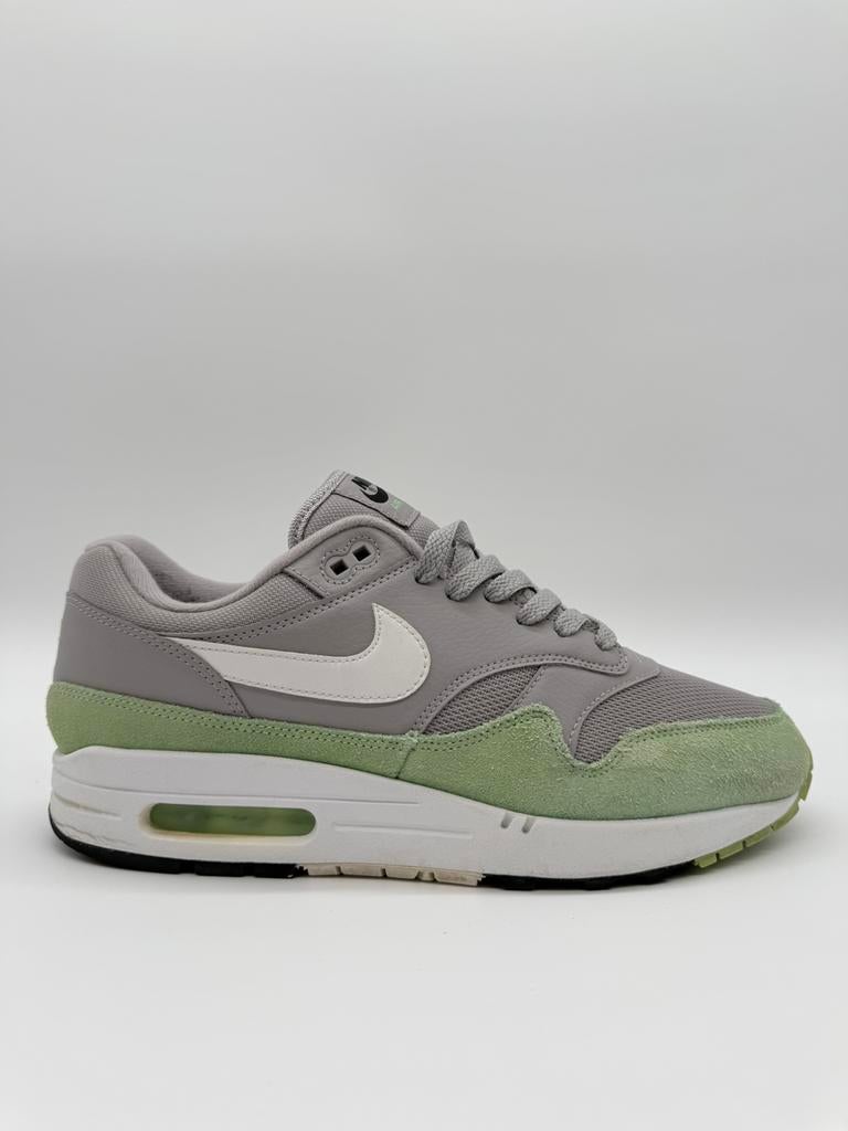 Nike Air Max 1 Atmosphere Grey Fresh Mint EU 42,5, Kleding | Heren, Schoenen, Overige kleuren, Flippr.info@gmail.com, 1213NL, Ophalen of Verzenden