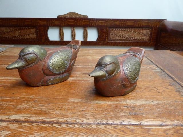 2 vintage houten vogels met koperbeslag, Ophalen of Verzenden