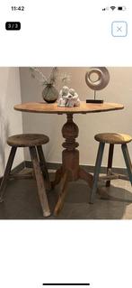Bijzettafel teak met bolpoot en twee krukken, Ophalen of Verzenden, Zo goed als nieuw, Rond, Minder dan 55 cm