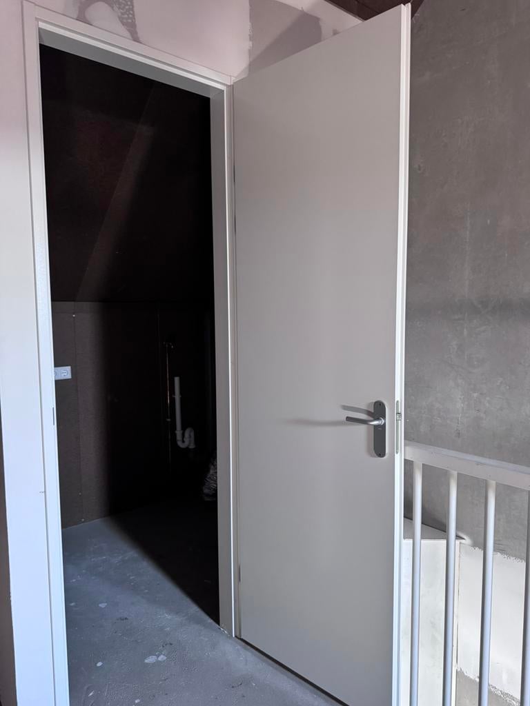 Svedex deur nieuw inclusief scharnieren 2.31,5 x 73 cm, Doe-het-zelf en Verbouw, Deuren en Horren, Ophalen of Verzenden, Zo goed als nieuw