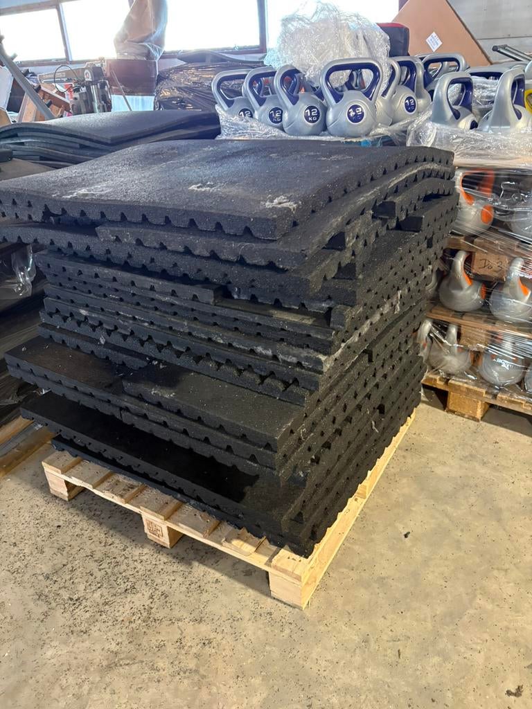 25 m 2 rubberen snij mat mattem stal tegels 4 cm dik, 25 m2, 4 cm dik, Rubberen matten