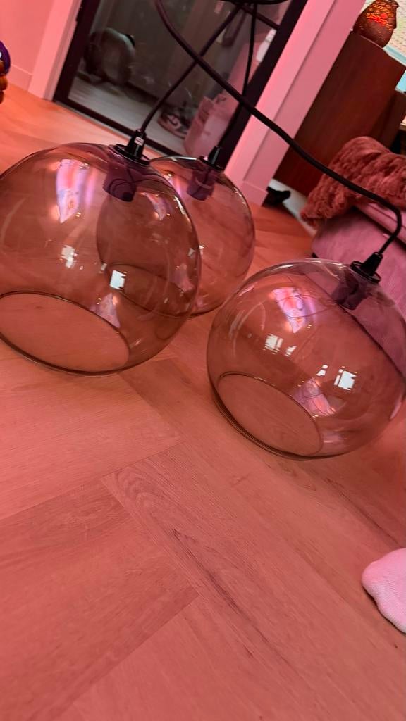 3 glazen lampenkappen bol JAKOBSBYN, Huis en Inrichting, Lampen | Lampenkappen, Ophalen, Gebruikt, Bruin, Rond